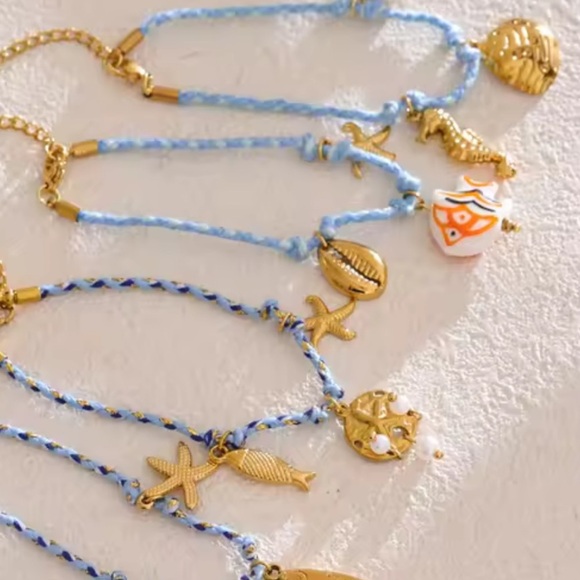 Shell, starfish, seahorse Charm Bracelet with Blue Cord - Picture 6 of 10